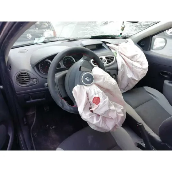RENAULT CLIO III '2010 AUTHENTIQUE NEGRO