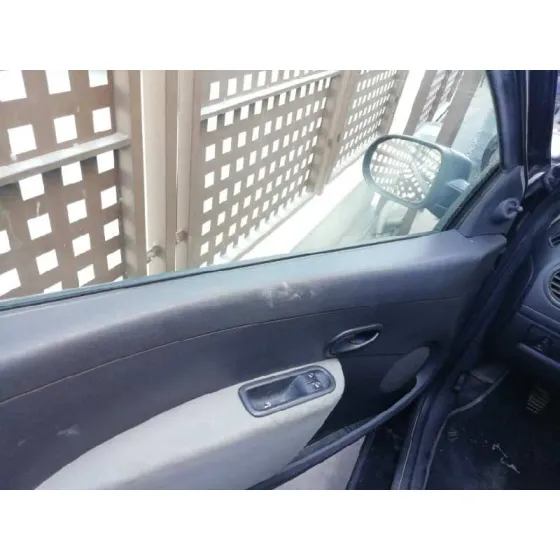 RENAULT CLIO III '2010 AUTHENTIQUE NEGRO