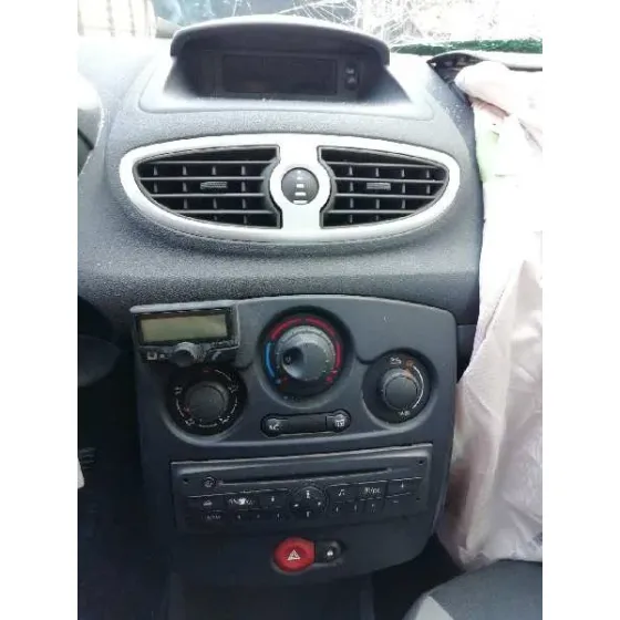 RENAULT CLIO III '2010 AUTHENTIQUE NEGRO