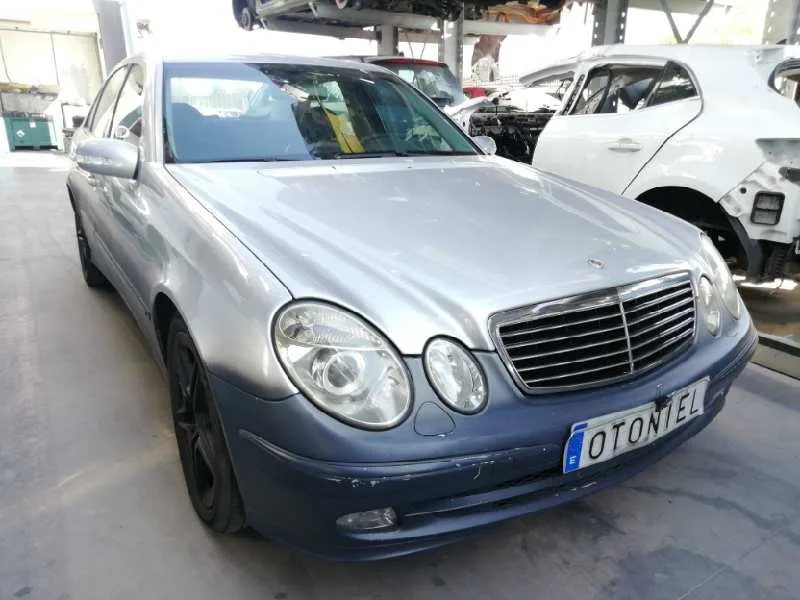 MERCEDES CLASE E (W211) BERLINA '2002 E 270 CDI (211.016) GRIS