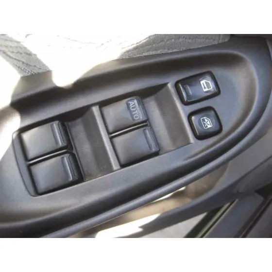 NISSAN ALMERA (N16/E) '2001 ACENTA VERDE