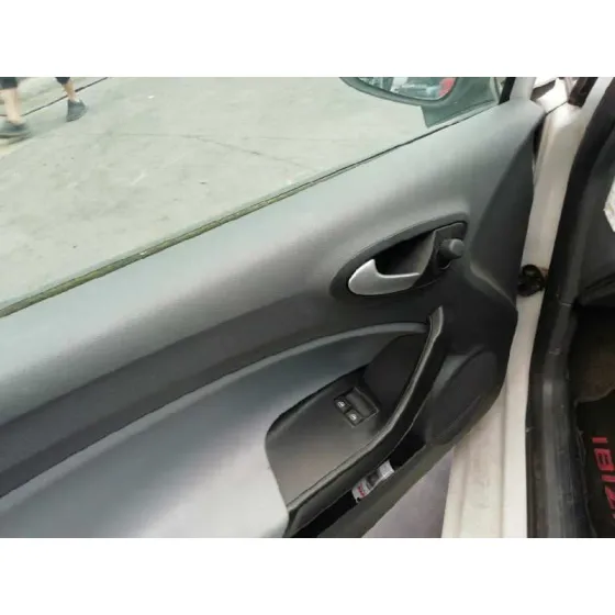 SEAT IBIZA (6J5) '2010 REFERENCE BLANCO