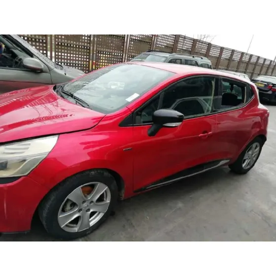 RENAULT CLIO IV '2016 LIMITED ROJO
