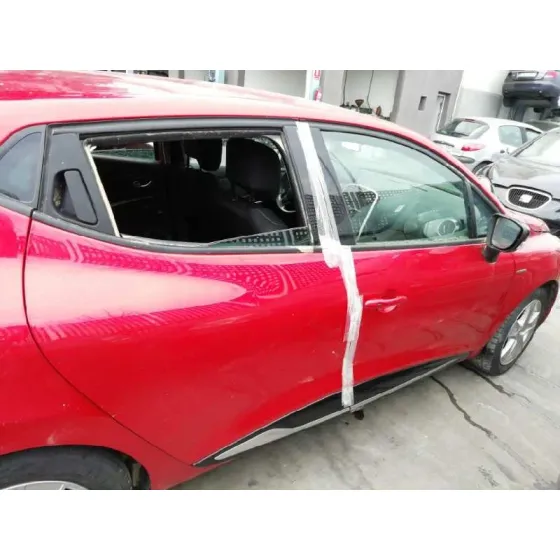 RENAULT CLIO IV '2016 LIMITED ROJO