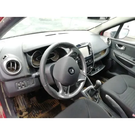 RENAULT CLIO IV '2016 LIMITED ROJO