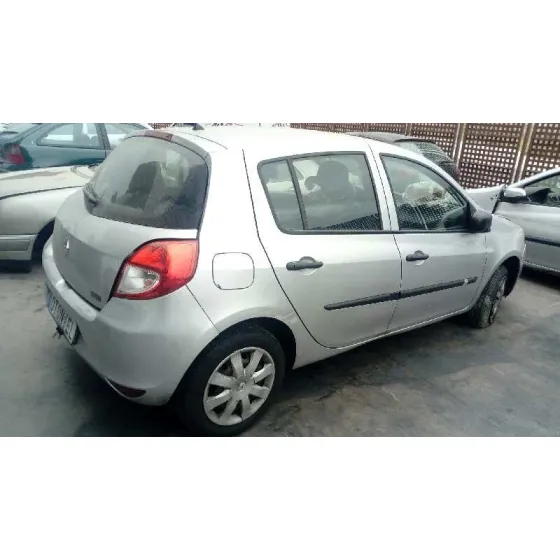 RENAULT CLIO III '2013 1.2 PLATA