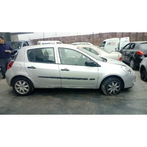 RENAULT CLIO III '2013 1.2 PLATA