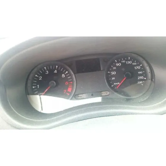 RENAULT CLIO III '2013 1.2 PLATA