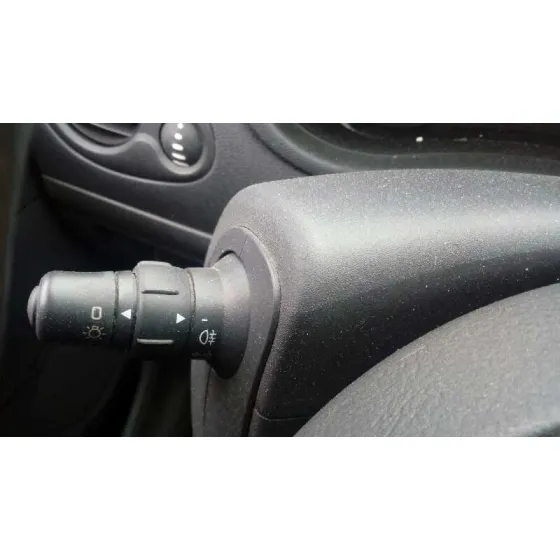 RENAULT CLIO III '2013 1.2 PLATA