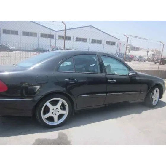MERCEDES CLASE E (W211) BERLINA '2005 3.0 CDI CAT NEGRO