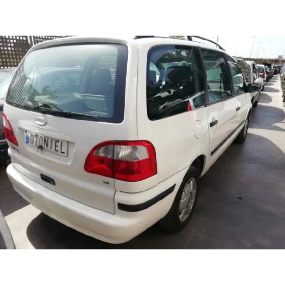 FORD GALAXY (VY) '2001 2.3 16V CAT BLANCO