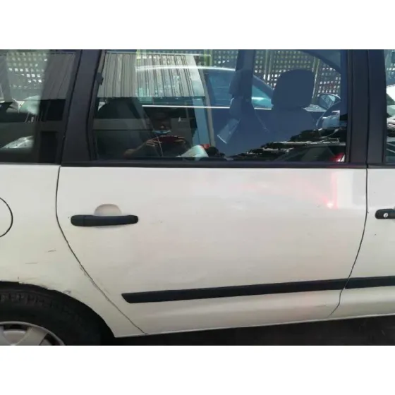 FORD GALAXY (VY) '2001 2.3 16V CAT BLANCO