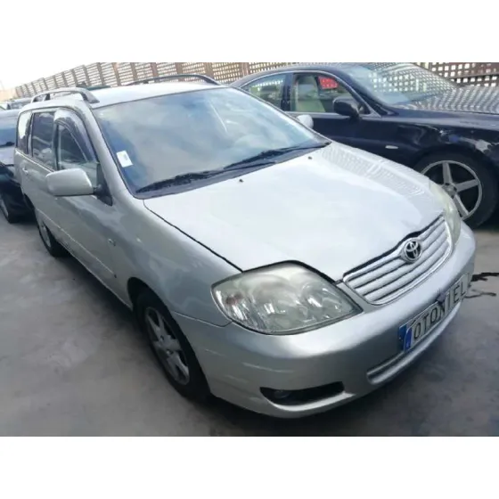 TOYOTA COROLLA FAMILIAR (E12) '2006 2.0 D-4D SOL GRIS