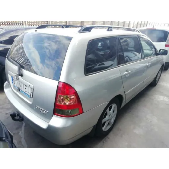 TOYOTA COROLLA FAMILIAR (E12) '2006 2.0 D-4D SOL GRIS