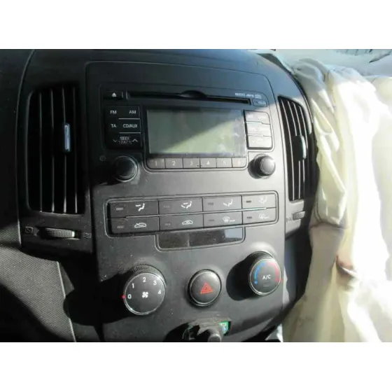 HYUNDAI I30 '2010 CLASSIC BLANCO