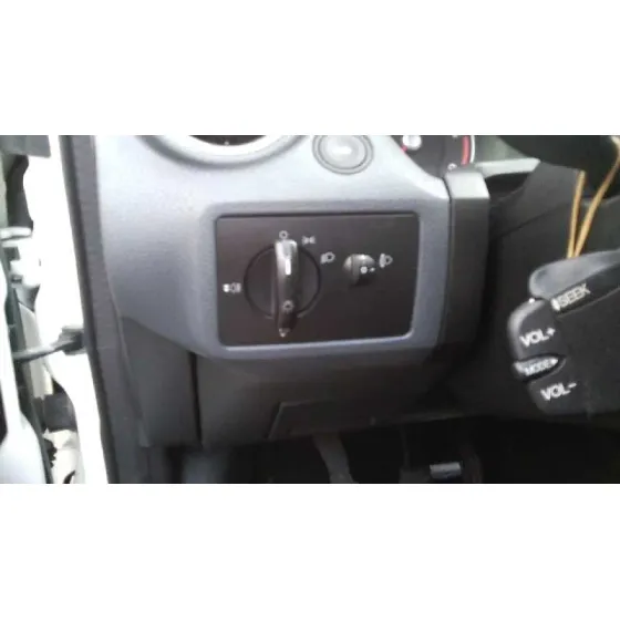 FORD FIESTA (CBK) '2008 AMBIENTE BLANCO