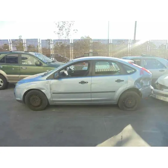 FORD FOCUS BERLINA (CAP) '2006 AMBIENTE (D) AZUL