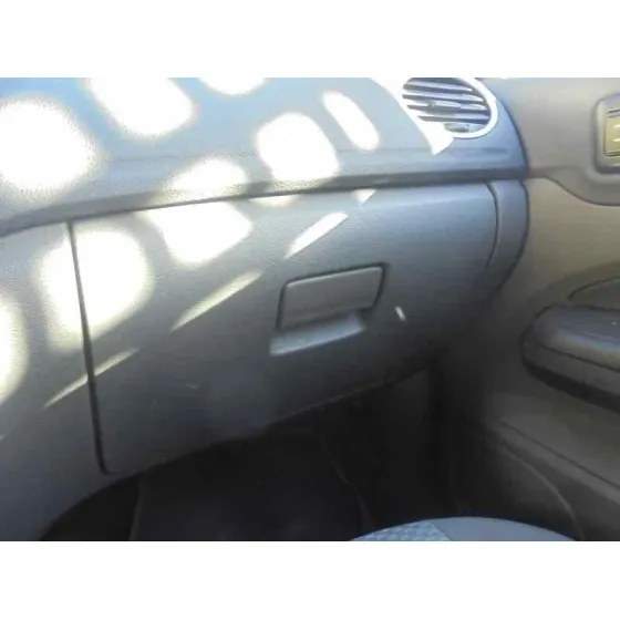 FORD FOCUS BERLINA (CAP) '2006 AMBIENTE (D) AZUL