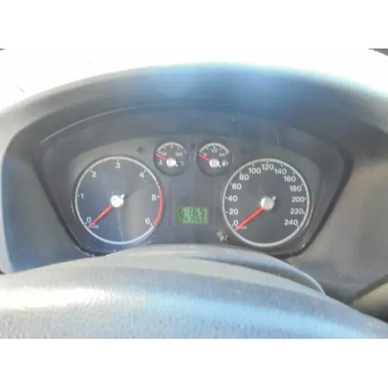FORD FOCUS BERLINA (CAP) '2006 AMBIENTE (D) AZUL