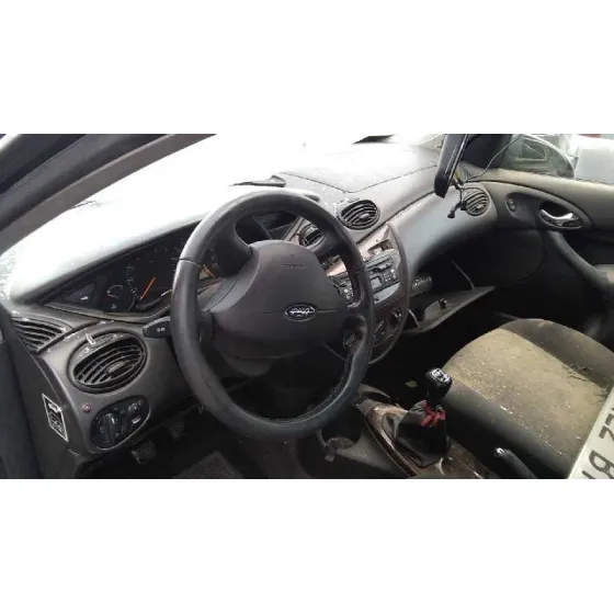 FORD FOCUS BERLINA (CAK) '2000 GHIA AZUL