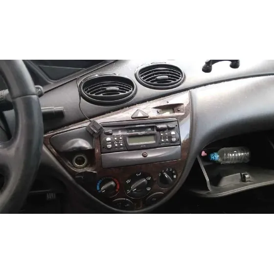 FORD FOCUS BERLINA (CAK) '2000 GHIA AZUL