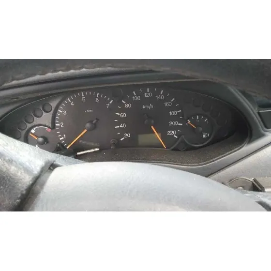 FORD FOCUS BERLINA (CAK) '2000 GHIA AZUL