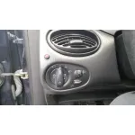 FORD FOCUS BERLINA (CAK) '2000 GHIA AZUL