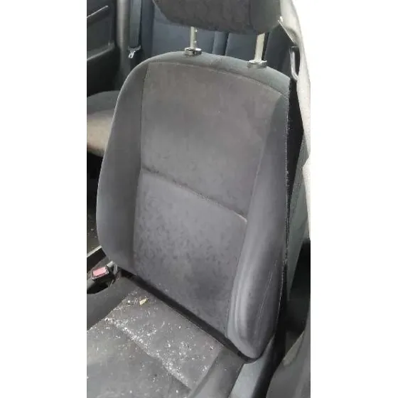 FORD FOCUS BERLINA (CAK) '2000 GHIA AZUL