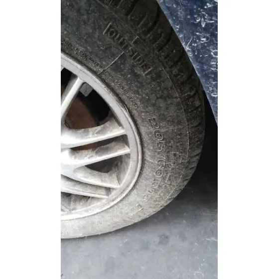 FORD FOCUS BERLINA (CAK) '2000 GHIA AZUL