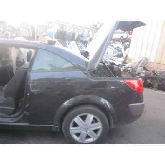 RENAULT MEGANE II COUPE/CABRIO '2005 CONFORT AUTHENTIQUE NEGRO