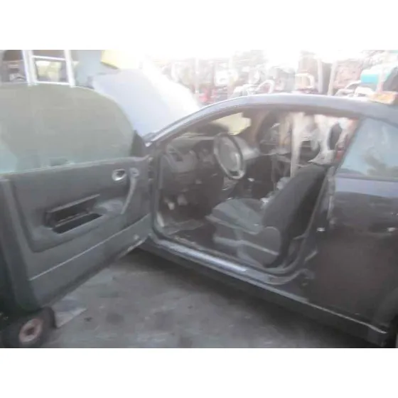 RENAULT MEGANE II COUPE/CABRIO '2005 CONFORT AUTHENTIQUE NEGRO