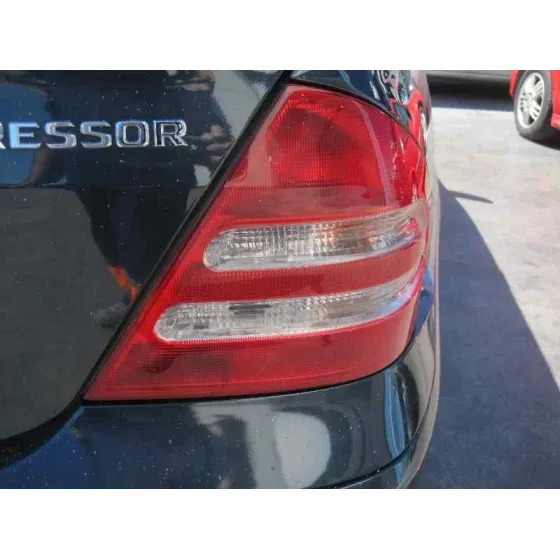 MERCEDES CLASE C (W203) BERLINA '2002 200 COMPRESSOR (203.042) AZUL OSCURO