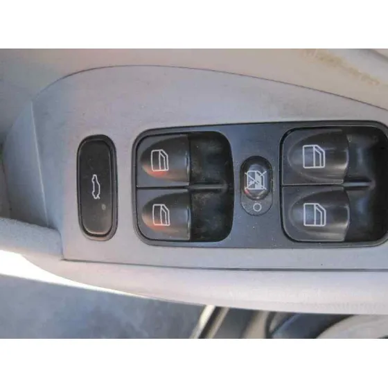 MERCEDES CLASE C (W203) BERLINA '2002 200 COMPRESSOR (203.042) AZUL OSCURO