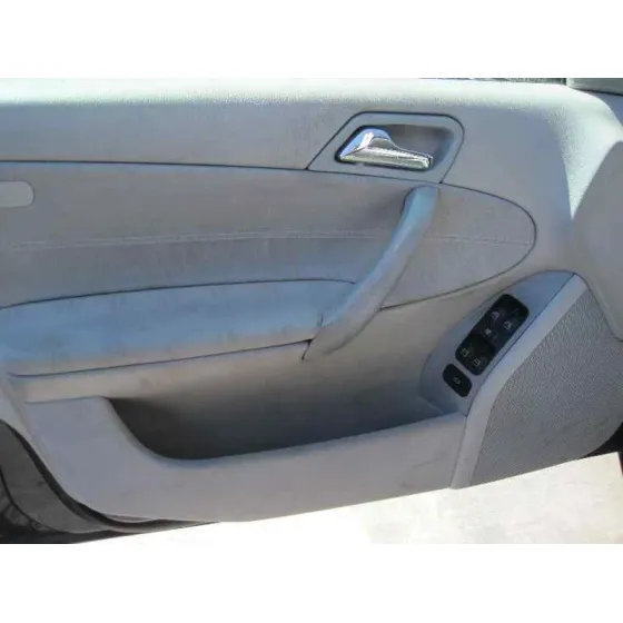MERCEDES CLASE C (W203) BERLINA '2002 200 COMPRESSOR (203.042) AZUL OSCURO