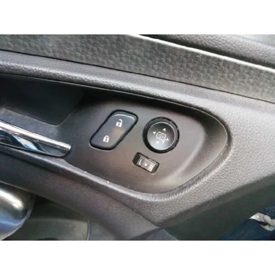 OPEL INSIGNIA BERLINA '2014 EXPRESSION AZUL