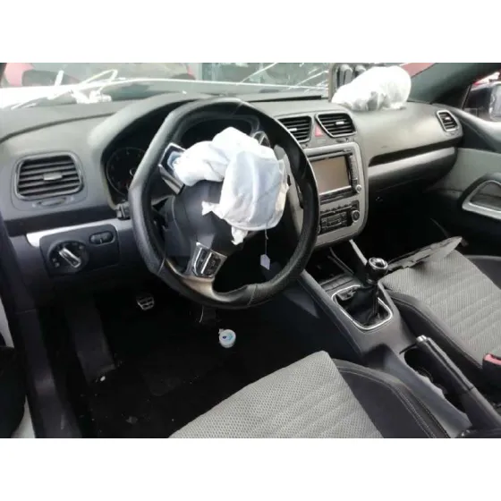 VOLKSWAGEN SCIROCCO (137) '2021 1.4 TSI BY R-LINE (118 KW) BLANCO