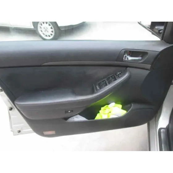 TOYOTA AVENSIS BERLINA (T25) '2003 1.8 SOL SEDAN (4-PTAS.) PLATA
