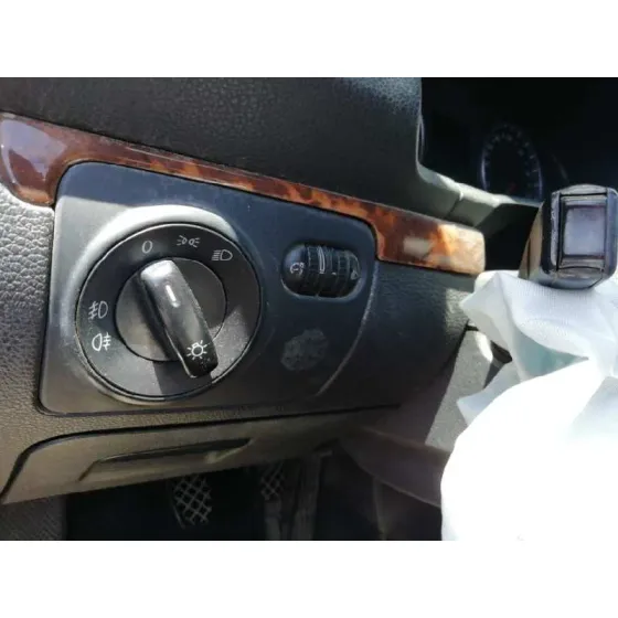VOLKSWAGEN EOS (1F7) '2009 2.0 TDI GRIS