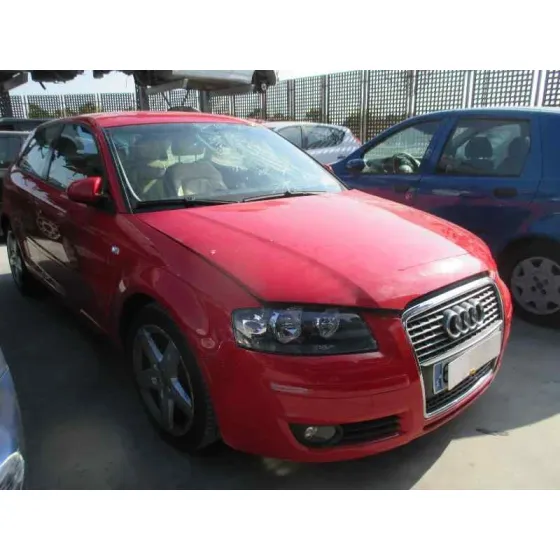 AUDI A3 (8P) '2003 2.0 TDI AMBIENTE ROJO