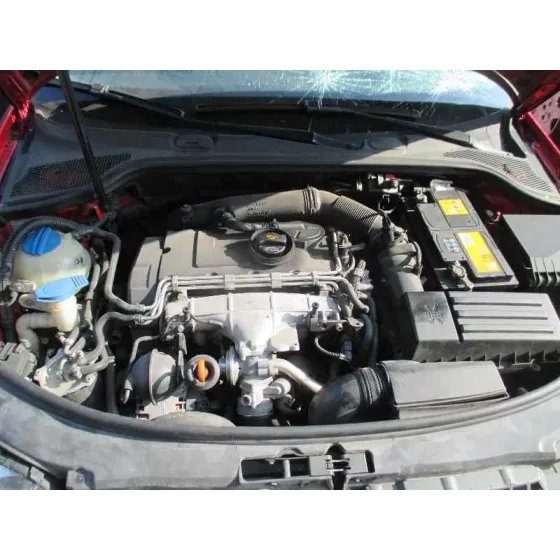 AUDI A3 (8P) '2003 2.0 TDI AMBIENTE ROJO