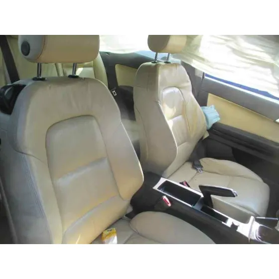 AUDI A3 (8P) '2003 2.0 TDI AMBIENTE ROJO