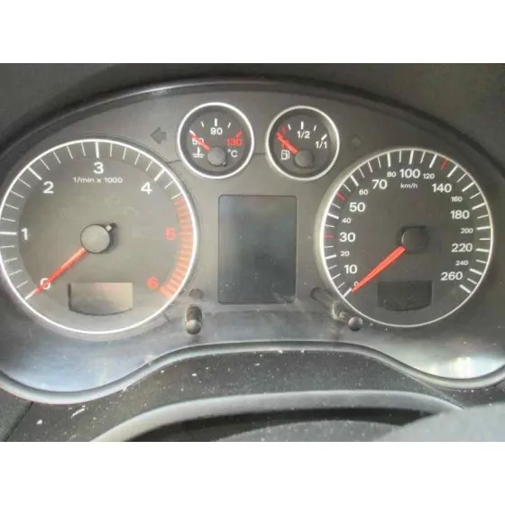 AUDI A3 (8P) '2003 2.0 TDI AMBIENTE ROJO