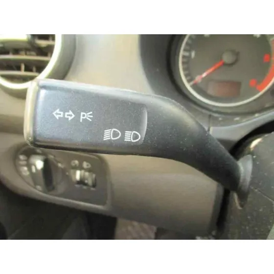 AUDI A3 (8P) '2003 2.0 TDI AMBIENTE ROJO
