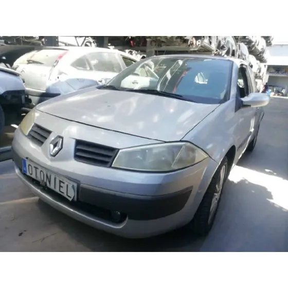 RENAULT MEGANE II BERLINA 3P '2005 1.5 DCI DIESEL GRIS