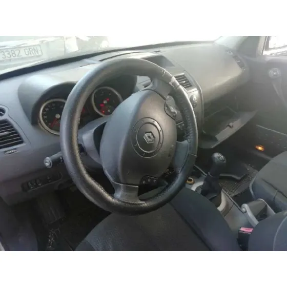 RENAULT MEGANE II BERLINA 3P '2005 1.5 DCI DIESEL GRIS