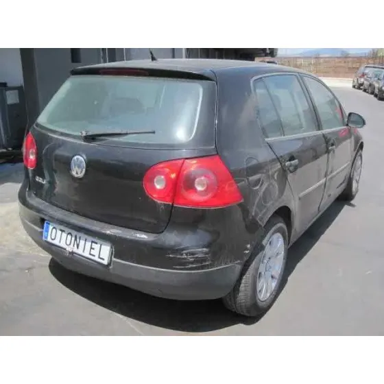 VOLKSWAGEN GOLF V BERLINA (1K1) '2007 CONCEPTLINE (E) NEGRO