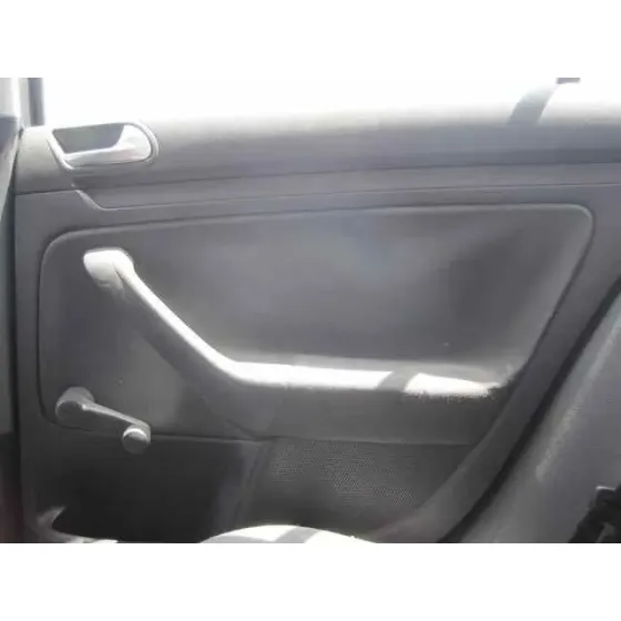 VOLKSWAGEN GOLF V BERLINA (1K1) '2007 CONCEPTLINE (E) NEGRO