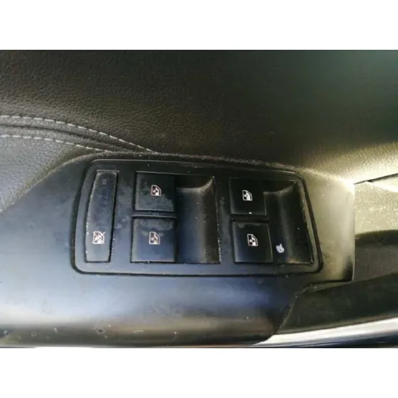 OPEL INSIGNIA BERLINA '2010 COSMO GRIS OSCURO
