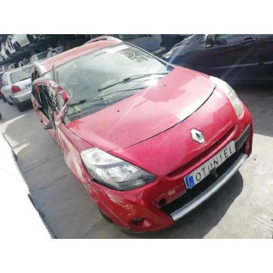 RENAULT CLIO GRANDTOUR '2011 20 ANIVERSARIO ROJO