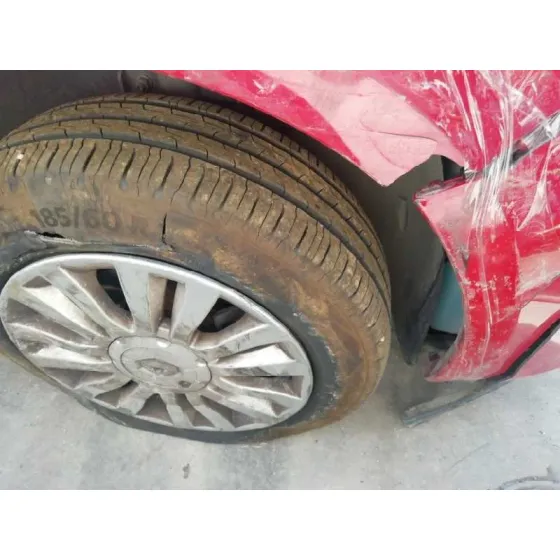 RENAULT CLIO GRANDTOUR '2011 20 ANIVERSARIO ROJO